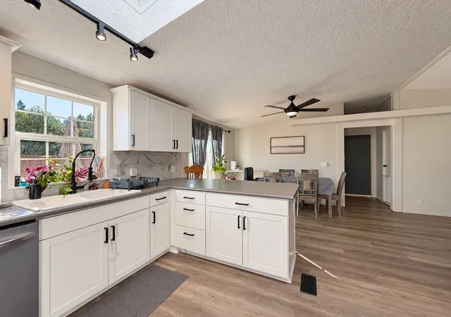 Photo 4 of Manufactured home for sale at 2499 S Flower Ave, Port Orchard, WA 98366 | MLS# NWM2599304 | Listing updated on 2026-10-30