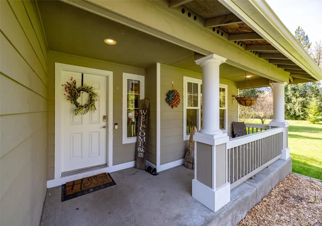 Photo 4 of Single family home for sale at 43610 Scenic River Ct, Concrete, WA 98237 | MLS# NWM2599312 | Listing updated on 2026-10-29