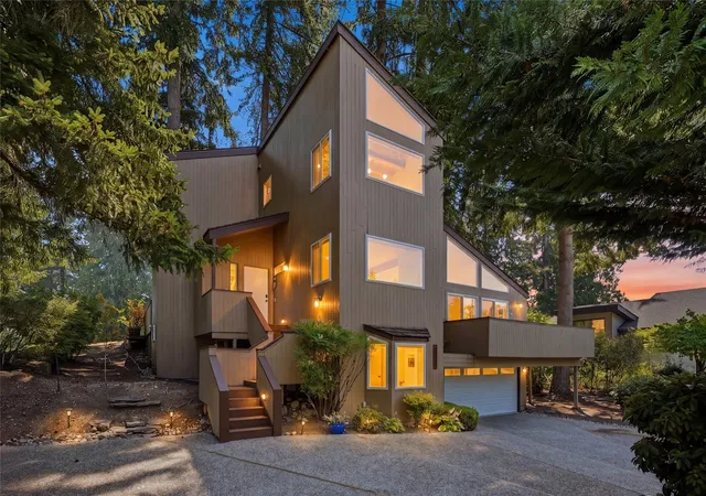 Single family home for sale at 24322 135th Avenue SE, Kent, WA 98042 | MLS# NWM2599320