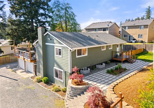 Single family home for sale at 469 Hoquiam Ave NE, Renton, WA 98059 | MLS# NWM2599323