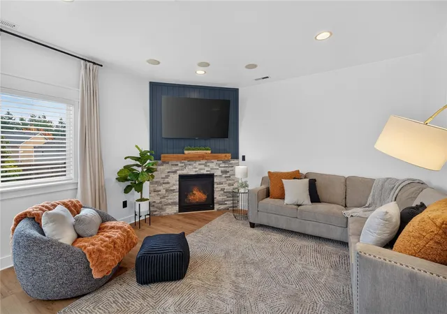 Photo 4 of Single family home for sale at 27850 256th Court SE, Maple Valley, WA 98038 | MLS# NWM2599344 | Listing updated on 2026-10-29
