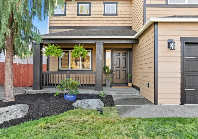Photo 1 of Single family home for sale at 2722 66th Place SE, Auburn, WA 98092 | MLS# NWM2599381 | Listing updated on 2026-10-29