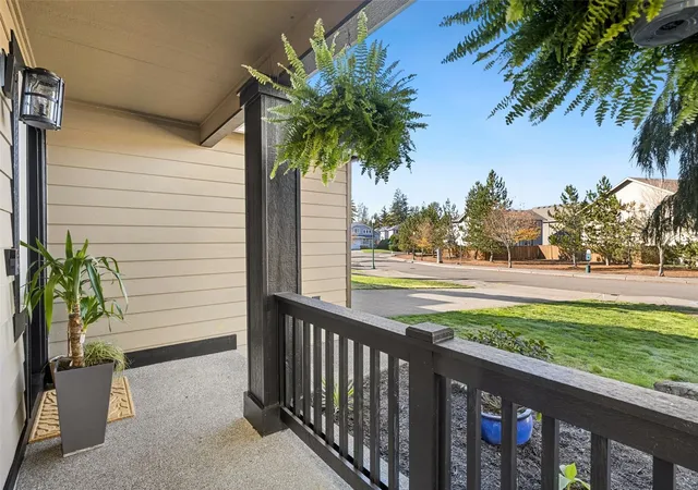 Photo 2 of Single family home for sale at 2722 66th Place SE, Auburn, WA 98092 | MLS# NWM2599381 | Listing updated on 2026-10-29