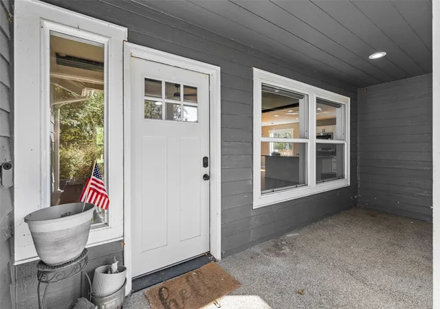 Photo 4 of Single family home for sale at 6539 Alpine Dr SW, Olympia, WA 98512 | MLS# NWM2599430 | Listing updated on 2026-10-30