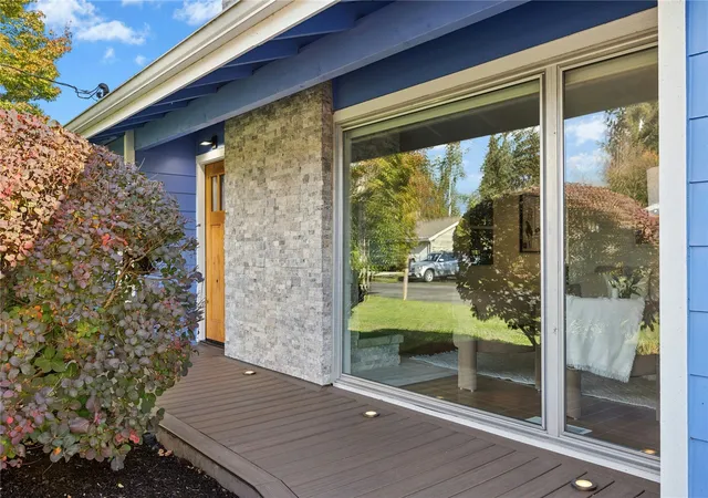 Photo 4 of Single family home for sale at 920 163rd Avenue SE, Bellevue, WA 98008 | MLS# NWM2599490 | Listing updated on 2026-10-30