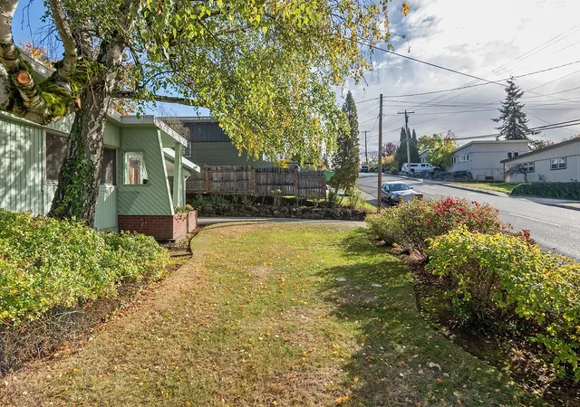 Photo 3 of Single family home for sale at 2214 NE 7th Street, Renton, WA 98056 | MLS# NWM2599493 | Listing updated on 2026-10-30