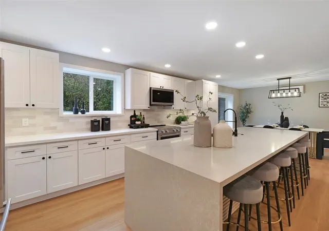 Photo 3 of Single family home for sale at 5320 Myers Rd E, Lake Tapps, WA 98391 | MLS# NWM2599494 | Listing updated on 2026-10-30