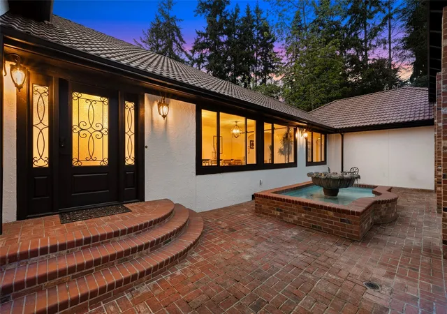 Photo 4 of Single family home for sale at 315 241st Street SW, Bothell, WA 98021 | MLS# NWM2599526 | Listing updated on 2026-10-30
