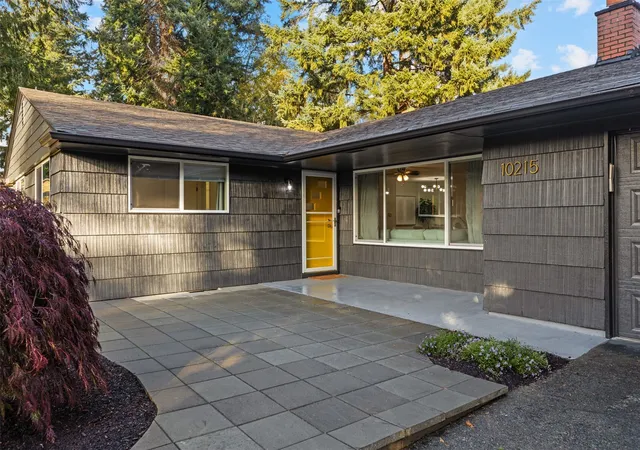 Photo 1 of Single family home for sale at 10215 Hemlock St SW, Lakewood, WA 98498 | MLS# NWM2599554 | Listing updated on 2026-10-29