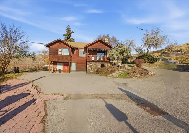 Photo 1 of Multi family home for sale at 5 35th Street Nw, East Wenatchee, WA 98802 | MLS# NWM2599566 | Listing updated on 2026-10-29