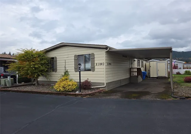 Photo 1 of Manufactured home for sale at 2390 Sparrow Loop, Kelso, WA 98626 | MLS# NWM2599600 | Listing updated on 2026-10-30