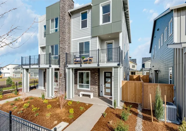 Townhouse for sale at 32486 Big Leaf Ln #35, Black Diamond, WA 98010 | MLS# NWM2599615 | Listing updated on 2026-10-30