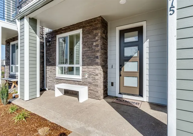 Photo 3 of Townhouse for sale at 32486 Big Leaf Ln #35, Black Diamond, WA 98010 | MLS# NWM2599615 | Listing updated on 2026-10-30