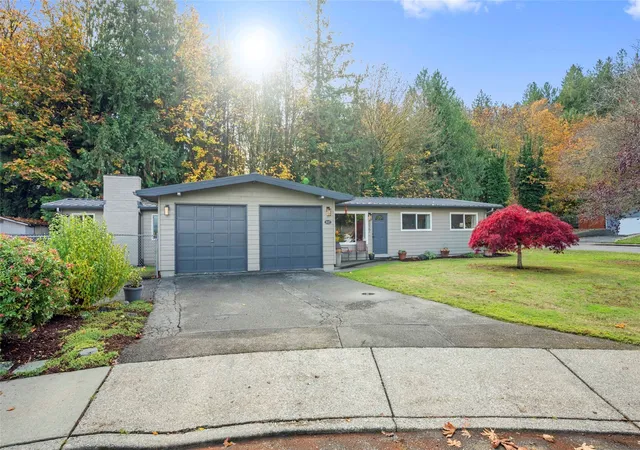 Photo 2 of Single family home for sale at 3027 Burl Pl, Everett, WA 98203 | MLS# NWM2599642 | Listing updated on 2026-10-30