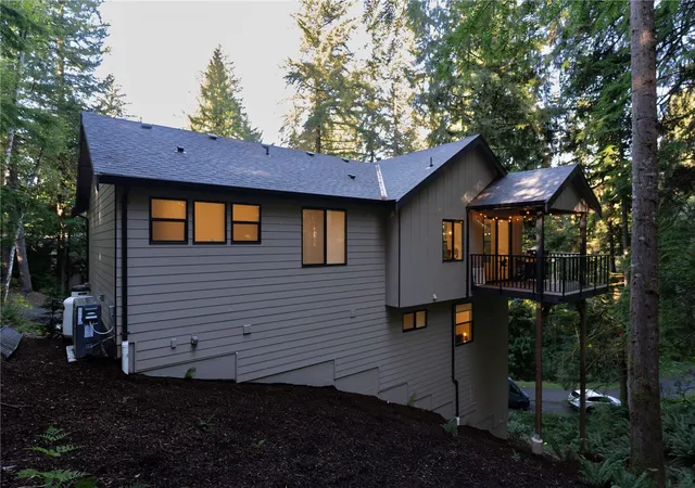 Photo 2 of Single family home for sale at 13 Wintercress Way, Bellingham, WA 98229 | MLS# NWM2599680 | Listing updated on 2026-10-30