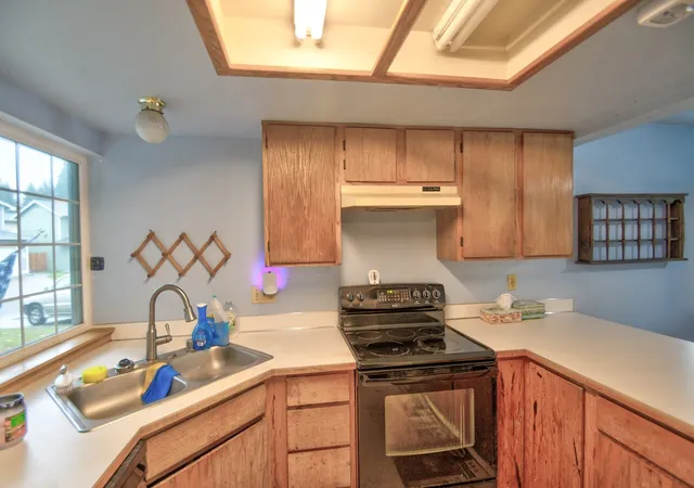 Photo 4 of Single family home for sale at 6107 Monterey Ln, Lacey, WA 98503 | MLS# NWM2599694 | Listing updated on 2026-10-30