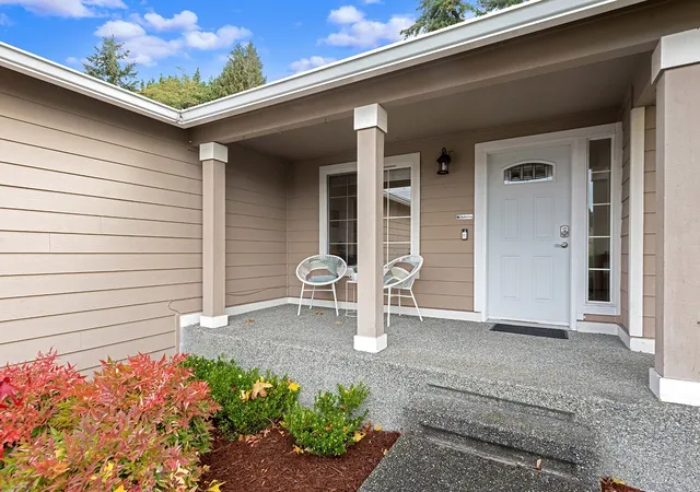 Photo 1 of Single family home for sale at 5615 1st Avenue SE, Everett, WA 98203 | MLS# NWM2599741 | Listing updated on 2026-10-30