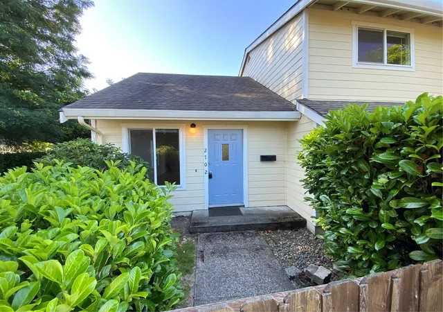 Photo 3 of House for sale at 2704 N 10th Street, Tacoma, WA 98406 | MLS# NWM2599756 | Listing updated on 2026-10-30