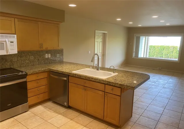 Photo 3 of Condo for sale at 1380 Eastmont Ave #803, East Wenatchee, WA 98802 | MLS# NWM2599759 | Listing updated on 2026-10-30