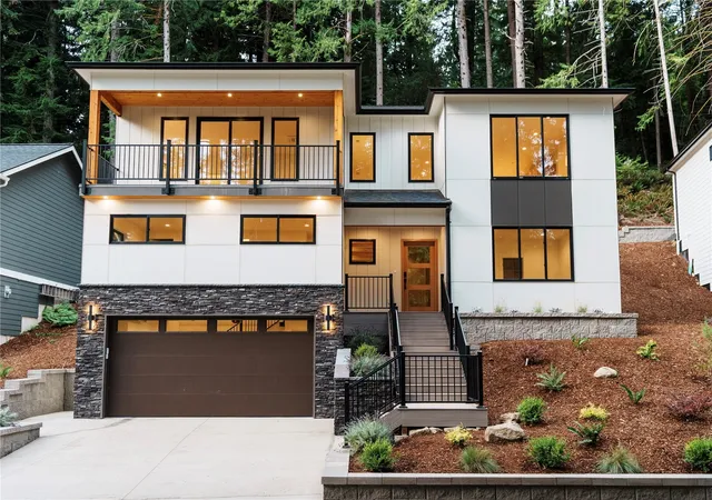 Single family home for sale at 8 Shooting Star Ct, Bellingham, WA 98229 | MLS# NWM2599827