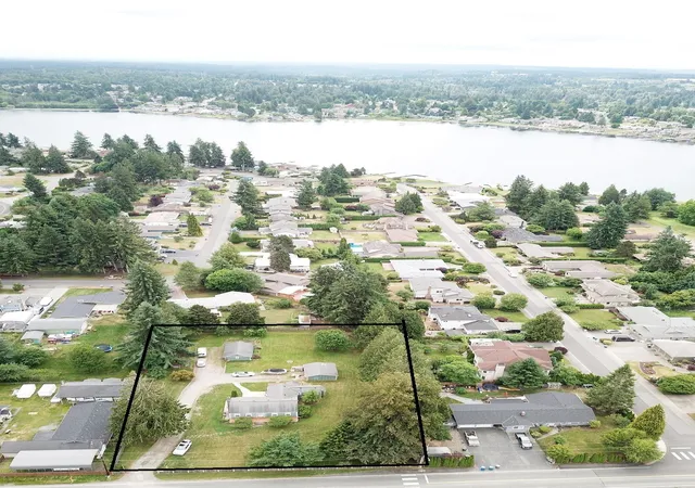 Single family home for sale at 14221 SE 260th Street, Kent, WA 98042 | MLS# NWM2599935