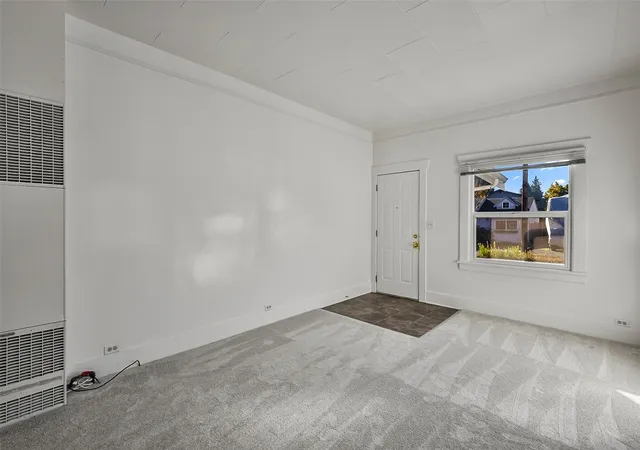 Photo 2 of Single family home for sale at 2427 Monroe Ave, Everett, WA 98203 | MLS# NWM2599937 | Listing updated on 2026-10-31