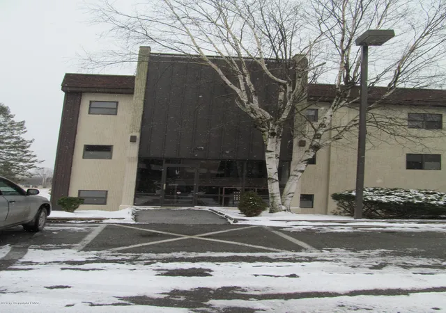 Photo 1 of Condominium at 139 Foxfire Dr #301, Mount Pocono, PA 18344 | MLS# PM-52817 | | Sold on 2018-08-20