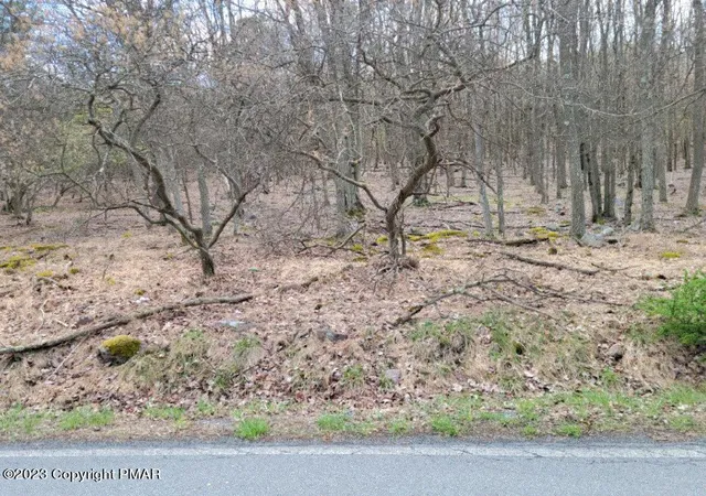 Photo 3 of Sale Pending at 408 Fawn Ln, Albrightsville, PA 18210 | MLS# PM-105862 | Listing updated on 2026-06-20