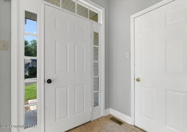 Photo 3 of Sale Pending at 317 Witness Tree Ct, East Stroudsburg, PA 18301 | MLS# PM-115553 | Listing updated on 2025-05-05