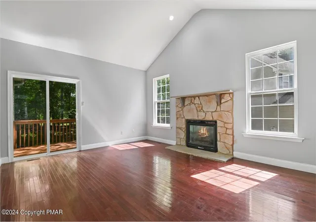 Photo 4 of Sale Pending at 317 Witness Tree Ct, East Stroudsburg, PA 18301 | MLS# PM-115553 | Listing updated on 2025-05-05