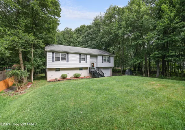 Homes for sale in Pocono Lake, PA | 108 Moccasin Trl, Pocono Lake, PA 18347 | MLS# PM-116843