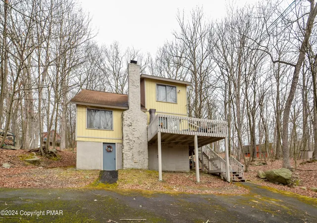 Photo 1 of Sale Pending at 208 Regent St, Bushkill, PA 18324 | MLS# PM-118383 | Listing updated on 2025-05-05