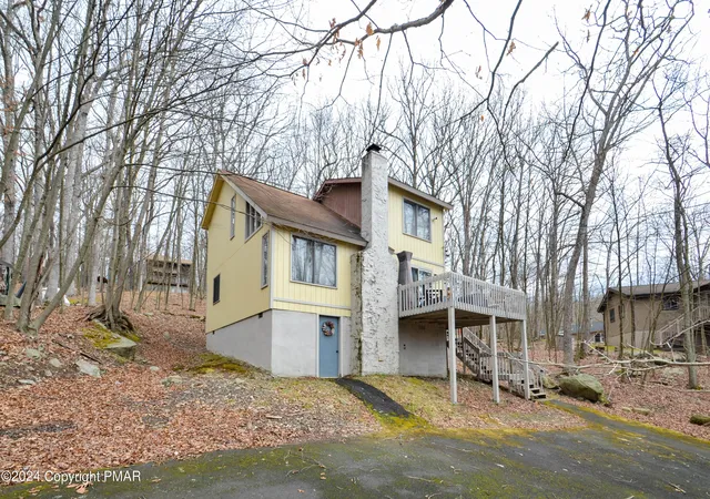 Photo 26 of Sale Pending at 208 Regent St, Bushkill, PA 18324 | MLS# PM-118383 | Listing updated on 2025-05-05