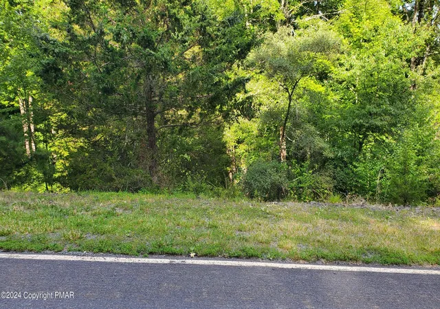 Photo 2 of Land for sale at Lot 3428 Lancaster Dr, Bushkill, PA 18324 | MLS# PM-116697 | Listing updated on 2025-05-05