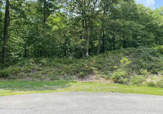 Homes for sale in Tannersville, PA | 130 High Mountain Lane, Tannersville, PA 18372 | MLS# PM-117521