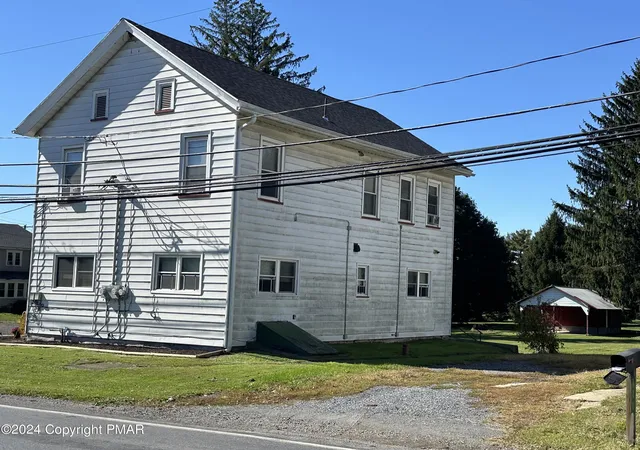 Photo 3 of Single family home for sale at 109 Scenic Dr, Kunkletown, PA 18058 | MLS# PM-119373 | Listing updated on 2025-03-31