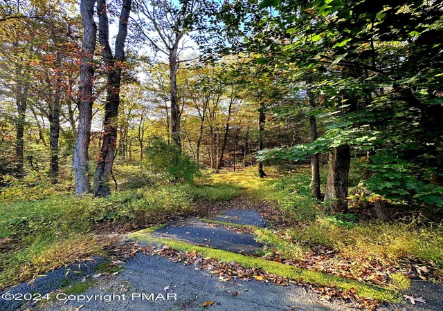 Homes for sale in Kunkletown, PA | Lot# 7 Wes Flo Ct, Kunkletown, PA 18058 | MLS# PM-119391