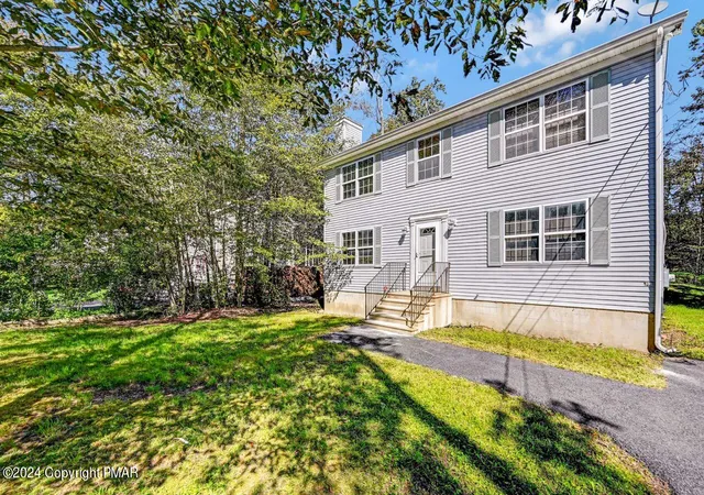 Photo 3 of Single family home for sale at 4149 Romeo Rd, Tobyhanna, PA 18466 | MLS# PM-118671 | Listing updated on 2025-09-22