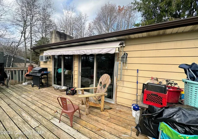 Homes for sale in Blakeslee, PA | 147 Buck Hill Rd, Blakeslee, PA 18610 | MLS# PM-120038