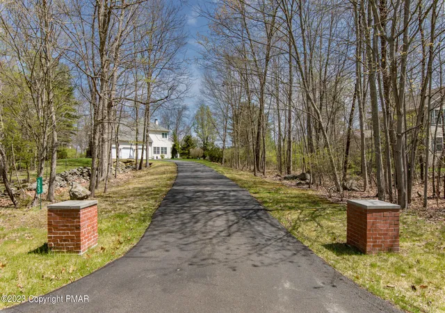Photo 3 of Single family home for sale at 353 Great Bear Way Rd, East Stroudsburg, PA 18302 | MLS# PM-120490 | Listing updated on 2026-09-22