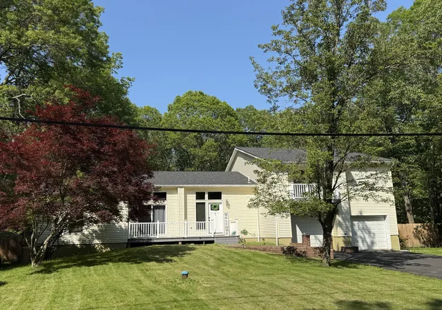 2nd image of 12044 Maplewood Dr, East Stroudsburg, PA 18302 | MLS# PM-121865
