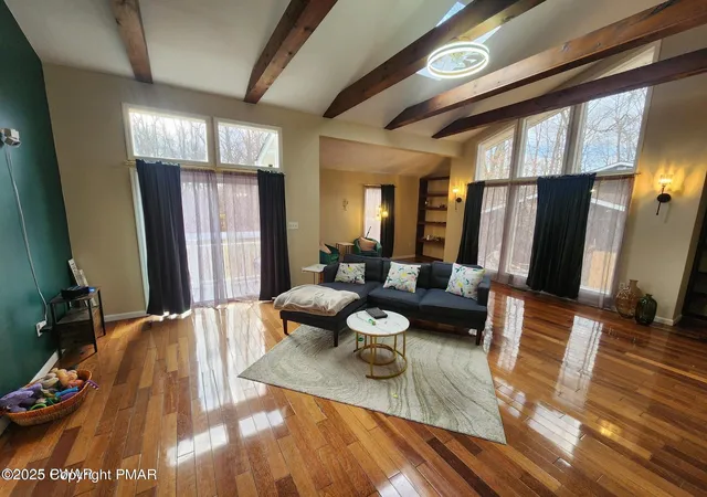 4th image of 12044 Maplewood Dr, East Stroudsburg, PA 18302 | MLS# PM-121865
