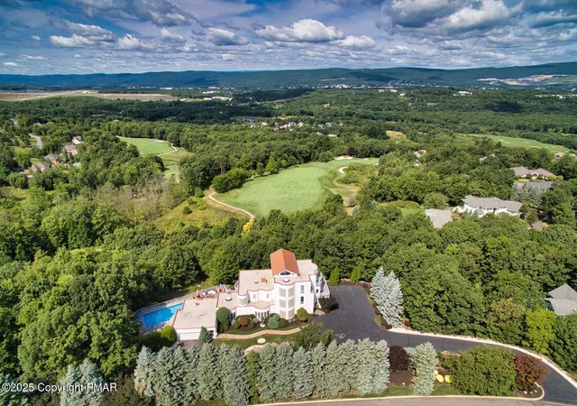 Photo 1 of Single Family Residence at 110 Glenmaura Dr, Moosic, PA 18507 | MLS# PM-121978 | | Sold on 2026-06-15