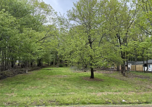 2nd image of 610 N Shore Dr, Albrightsville, PA 18210 | MLS# PM-122057