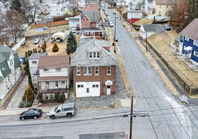 Photo 4 of Sale Pending at 1429 Prospect Ave, Scranton, PA 18505 | MLS# PM-122220 | Listing updated on 2025-08-09