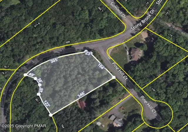 Homes for sale in East Stroudsburg, PA | 11 Pine Hill Ct, East Stroudsburg, PA 18302 | MLS# PM-122235