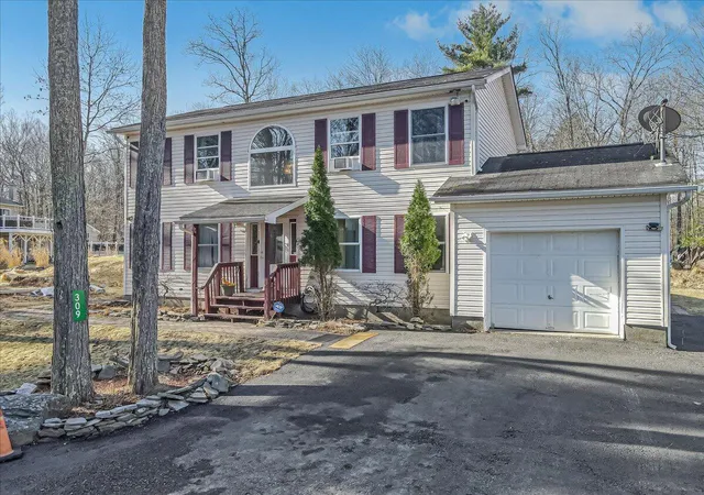 Photo 1 of Single family home for sale at 309 Casper Rd, East Stroudsburg, PA 18302 | MLS# PM-122243 | Listing updated on 2025-09-18