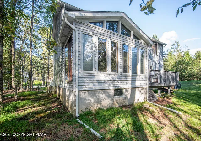 Photo 2 of Single family home for sale at 1102 Lehigh Cir, Tobyhanna, PA 18466 | MLS# PM-130887 | Listing updated on 2025-08-29