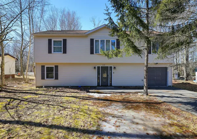 Photo 1 of Single family home for sale at 4587 Briarcliff Ter, Tobyhanna, PA 18466 | MLS# PM-130683 | Listing updated on 2025-05-27