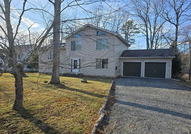 Photo 1 of Single family home for sale at 202 Tomnody Dr, Tamiment, PA 18371 | MLS# PM-131034 | Listing updated on 2025-08-20